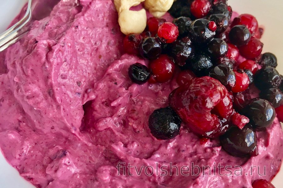 Полезное и быстрое мороженое (из творога и фруктов)